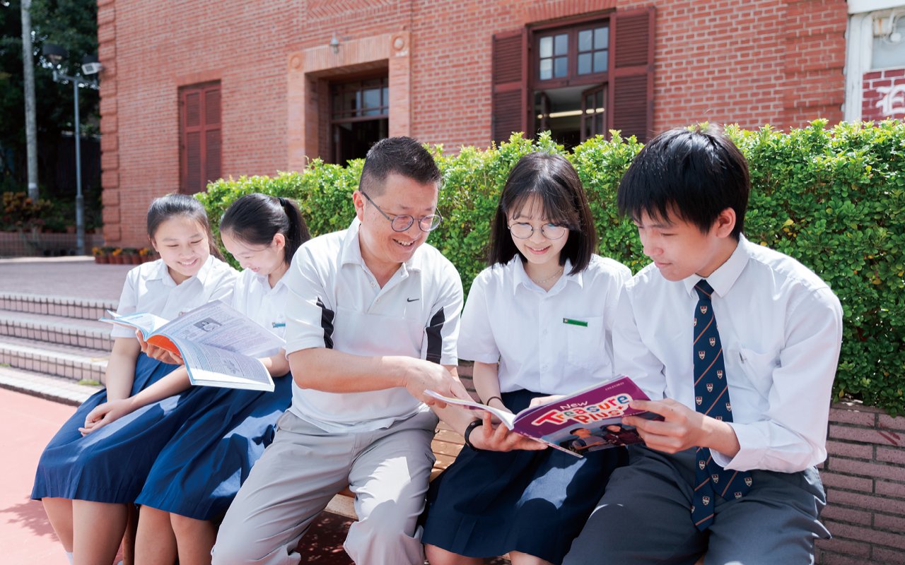秉持以學生為本的信念，以學生福祉為依歸