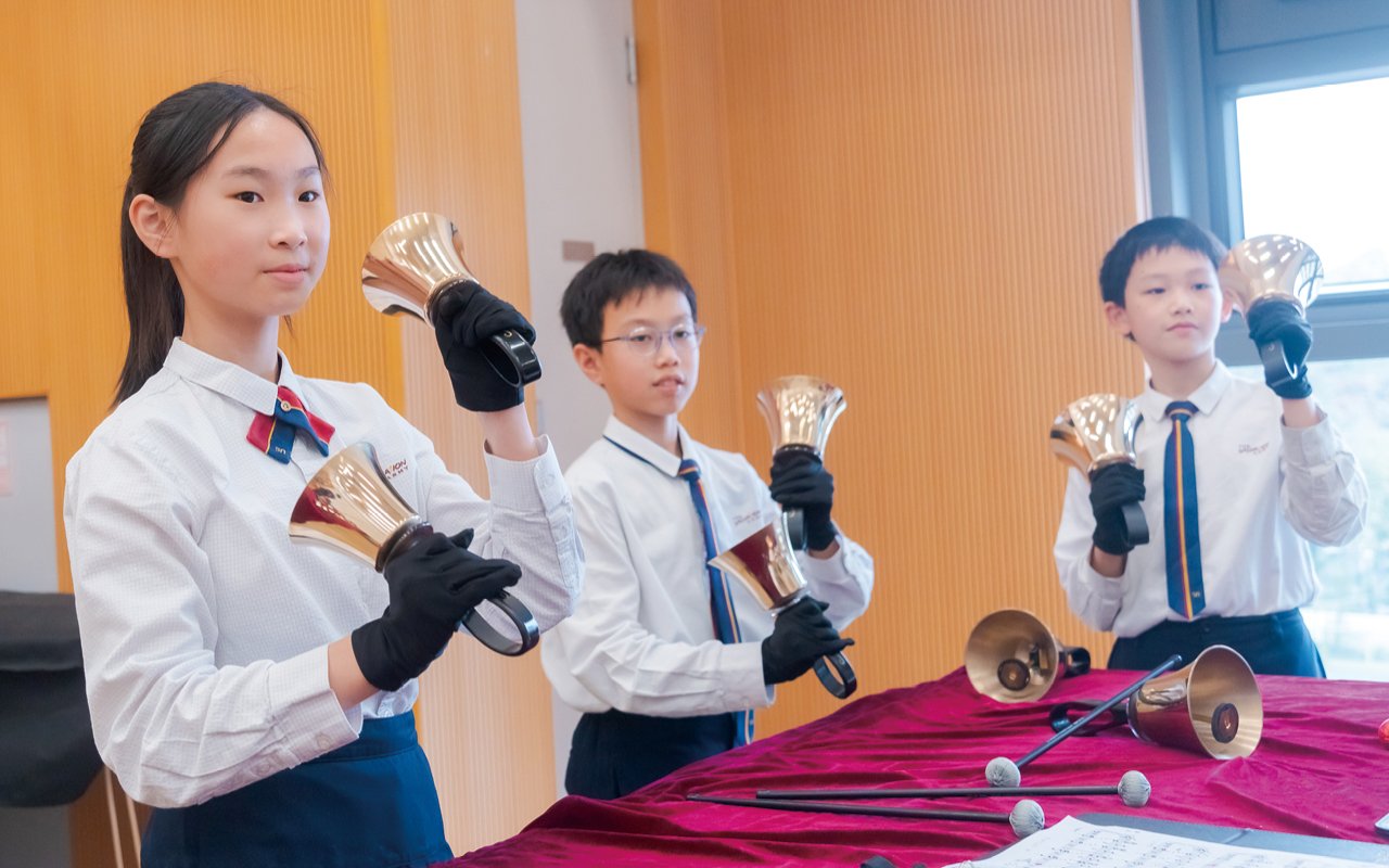 到訪姊妹學校表演
