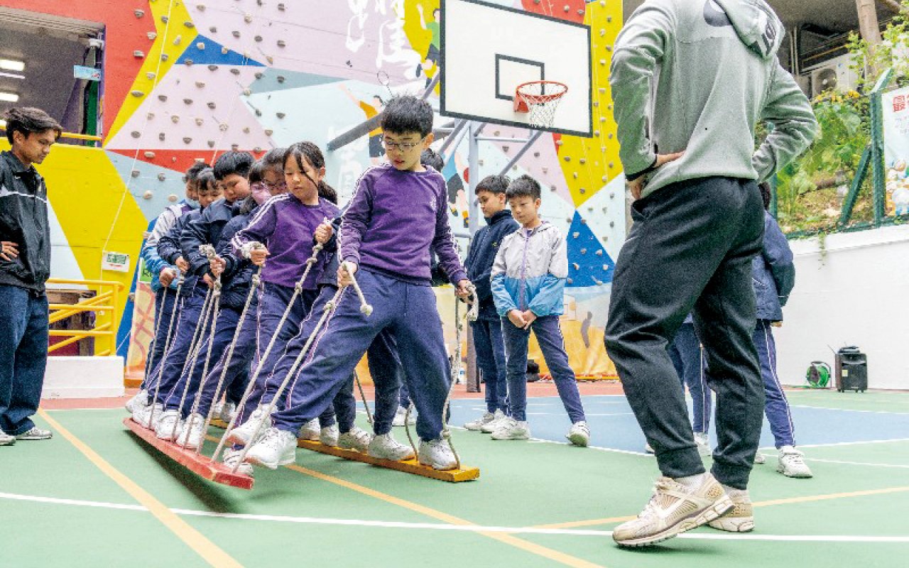 引導學生建立關懷與愛的意識